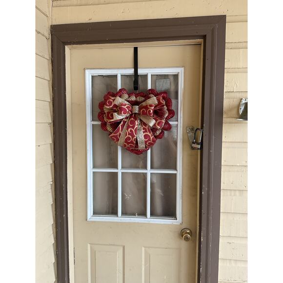 Red & Gold Heart Door Hanger Wreath | Valentine’s Decor | Burlap Ribbon Heart - Picture 4 of 4